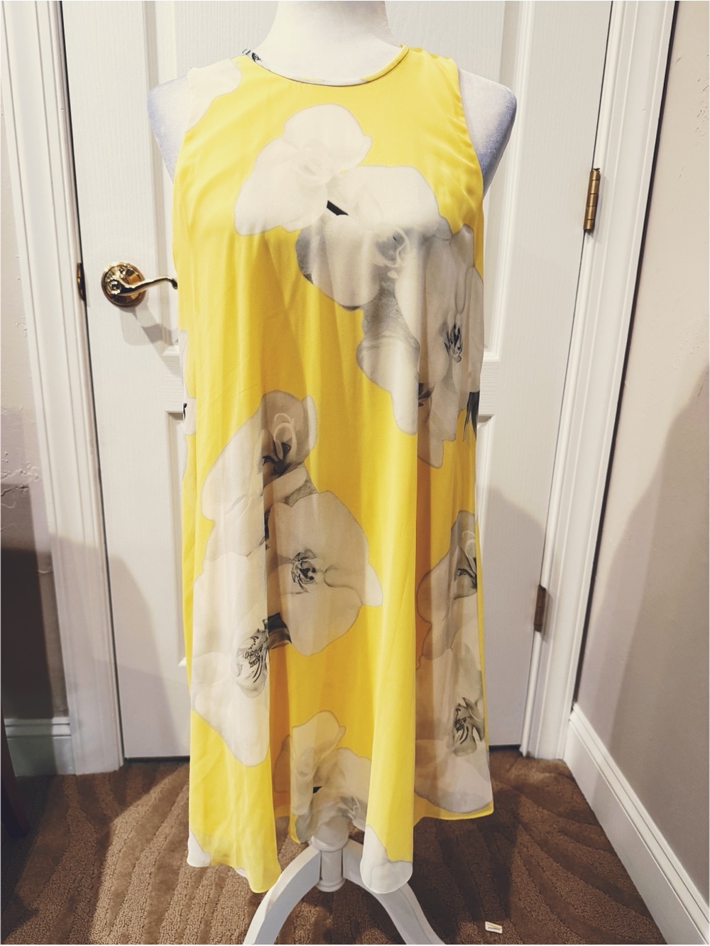 NWT Calvin Klein Bright Yellow Floral Sleeveless Midi Dress